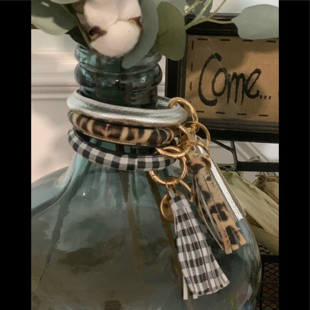 Wristlet key ring holders
